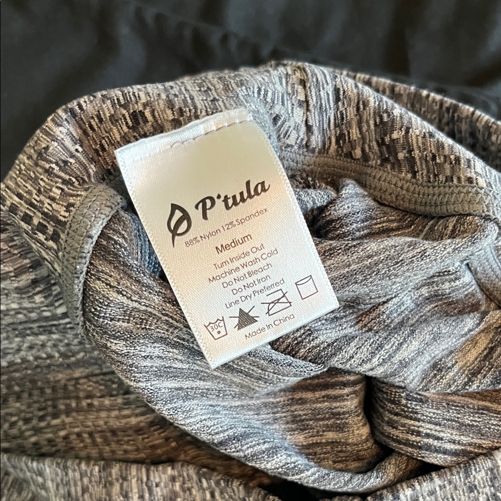 P'tula Gray Textured Leggings - Picture 3 of 4